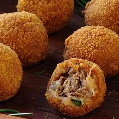 Bolinhos de Cupim desfiado | Sem massa