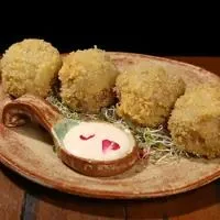 bolinho de salmão 4 un 