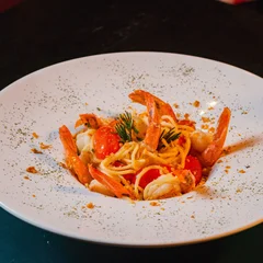 Spaghetti  ao  gamberi e alho.