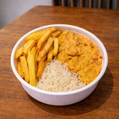 Strogonoff de Frango C/Fritas