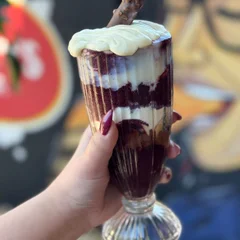 Taça ou copo de açaí 