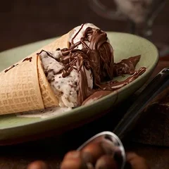 Kinder Bueno - Linha Gold (500ml) ( Serve 4 Pessoas )