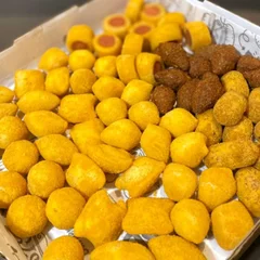75 UNIDADES - SALGADOS FRITOS MISTO IDEAL PARA SUA CONFRATERNIZAÇÃO