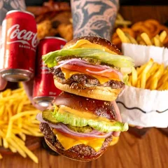 Combo 2 Smash Salada 90g Cada+ 2 Bebidas Latas 350ml + 2 Batatas Fritas
