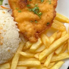 Filé de Frango à Milanesa com Fritas