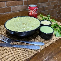 FRANGO AO MOLHO BRANCO MÉDIO