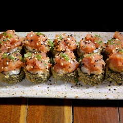 big Hots salmao e patê com maionese spicy (10peças )