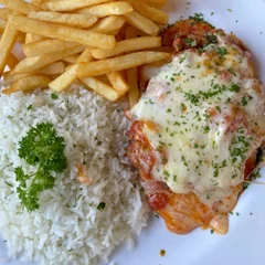 2 Marmitas de Filé de Frango à Parmegiana 