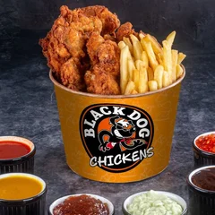 8 Tiras de Frango + Fritas + 1 Molho