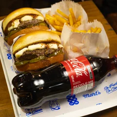 2 Cremosinhos + Fritas + Refrigerante 600ml