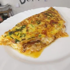 OMELETE FRANGO C/ QUEIJO 