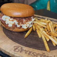 Braseiro's cheese e bacon.