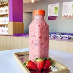 Milk Shake Morango na garrafa