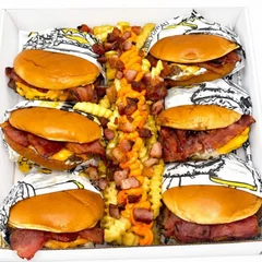 Combo Amigos Na Caixa| 6 Dw Bacon + Batata Media Com Bacon + Refrigerante de 1litro