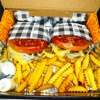 COMBO CLASSICO(2PESSSOAS) 2 XBURGER SIMPLES + 2 BATATAS 100GR