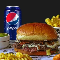 Combo Smash Cheddar ou Catupiry + Batata + Refri+ Molho