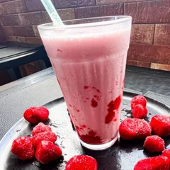 Milk-Shake  Ninho com Morango