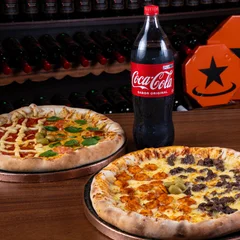 2 x Pizza Grande + Coca Cola 1,5l