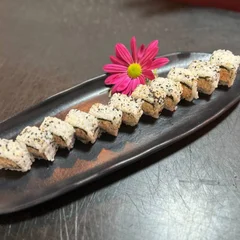  Uramaki Salmão Grelhado – 10 Peças