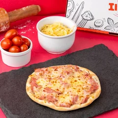Esfiha De Presunto e Queijo Mussarella