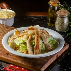 Salada Caesar c/ Tiras de Frango