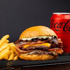 Combo Alexandre, O grande (Burger + batata + refri)