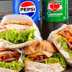 Combo Família ( 4 Xtudos + Refrigerante de 1,5l Pepsi ou Guaraná)