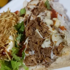 HOT DOG CARNE LOUCA COM QUEIJO