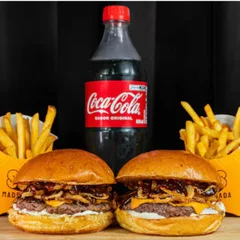 Combo Casal - 2 X-Burgers Smash Cebolinha 100g + 2 Batatas + Coca-Cola 600ml