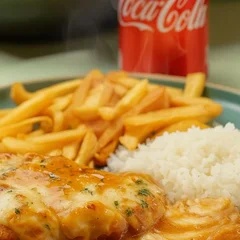 Parmegiana de Frango + Refri lata grátis