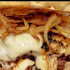 Combo Burger Combosa + fritas + refrigerante"