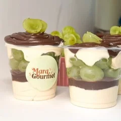 Bombom aberto de uva