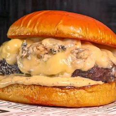 Burger Quatro Queijos