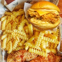 3x1 |Hamburguer + Frango e Batata