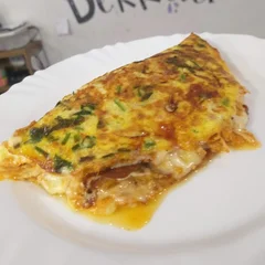 OMELETE CARNE LOUCA C/ BACON E QUEIJO