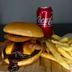 ONIONS BBQ+BATATA TRADICIONAL+BEBIDA