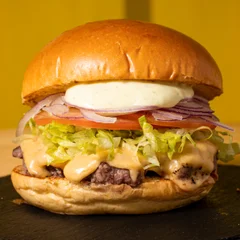 Hambúguer X Salada