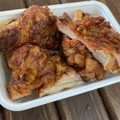 Porção de Frango (Coxa E Sobrecoxa Assada Na Brasa E Picada)