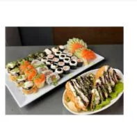 40 peças salmão mais temaki empanado hot