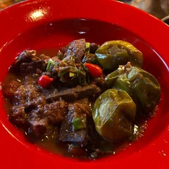 BIFE DE FIGADO COM JILÓ