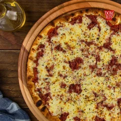 Combo de 1 pizza de 40 cm Gigante e leve 1 Pizza de 30 cm doce Média por apenas R$ 19,90