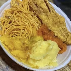 FILÉ DE FRANGO EMPANADO