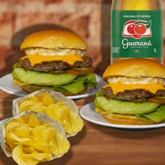 Combo 2 Cheese Salada com Batata  e Refri 1l