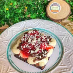 Brownie de Ninho Nutella e Morango em caldas - 200g