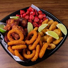 - Escolha até 4 opções - 1,3 Kg de Petiscos