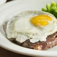 Marmitex G Bife a Cavalo com Fritas + Refri Mini