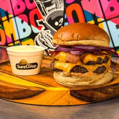 Duplo Burger Bacon - o monstro da Badóf