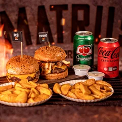 1 pcq + 1 explosão de sabor + 2 batatas + 2 refrigerantes