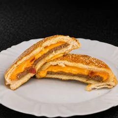 Hamburguer com Cheddar e Bacon