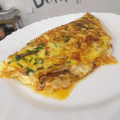 OMELETE BANANA, QUEIJO E CANELA